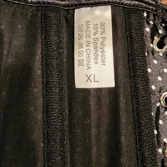 Black Polka Dot Lace Corset - Picture 3 of 4